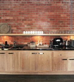Osterwald & Sons Cabinet Makers (Pty)Ltd
