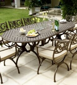 North’s Outdoor Furniture