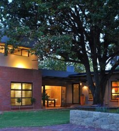 Reinier Bronn Architects & Associates